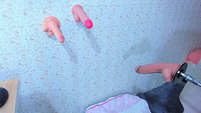 Snapshot of Elalove_ chatting on 10, 12, 2024 Elalove online show from 10, 12, 2024