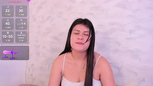 Snapshot of Elalove_ chatting on 30, 10, 2025 Elalove online show from 30, 10, 2025