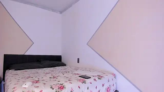 Snapshot of Elalove_ chatting on 26, 11, 2025 Elalove online show from 26, 11, 2025