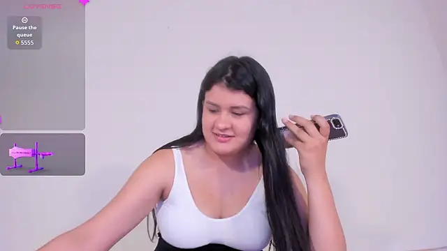 Snapshot of Elalove_ chatting on 9, 3, 2026 Elalove online show from 9, 3, 2026