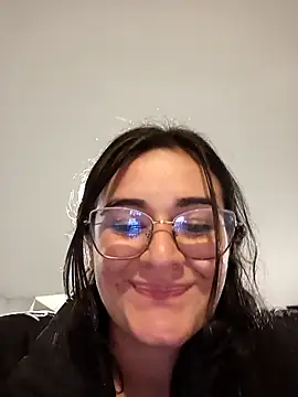 Hanna Kinsley online show from 1, 1, 2025