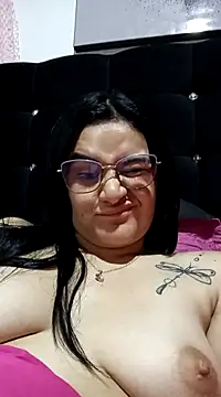 Hanna Kinsley online show from 4, 3, 2025