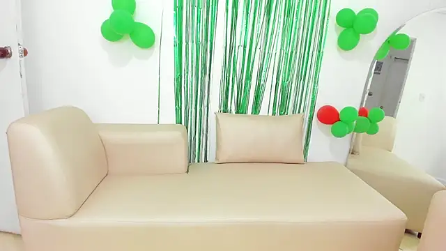 naomiii   online show from 19, 3, 2025