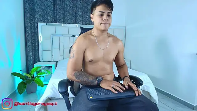 SantiagoReyesFtt online show from 18, 4, 2026