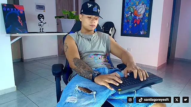 SantiagoReyesFtt online show from 19, 7, 2026
