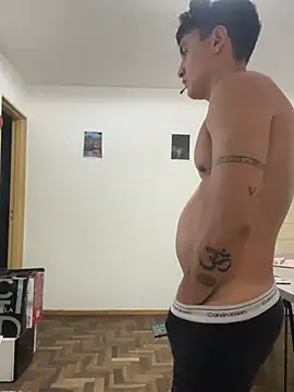 LCarreraa online show from 23, 4, 2026