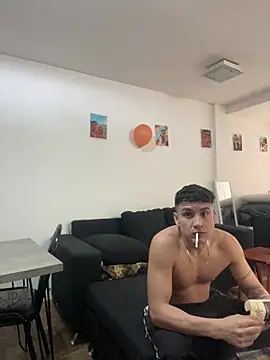 LCarreraa online show from 28, 4, 2026