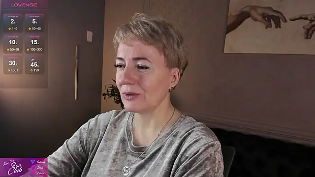 Snapshot of Nika_Smit chatting on 7, 12, 2024 Nika Smit online show from 7, 12, 2024