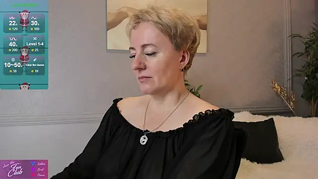 Snapshot of Nika_Smit chatting on 25, 12, 2024 Nika Smit online show from 25, 12, 2024