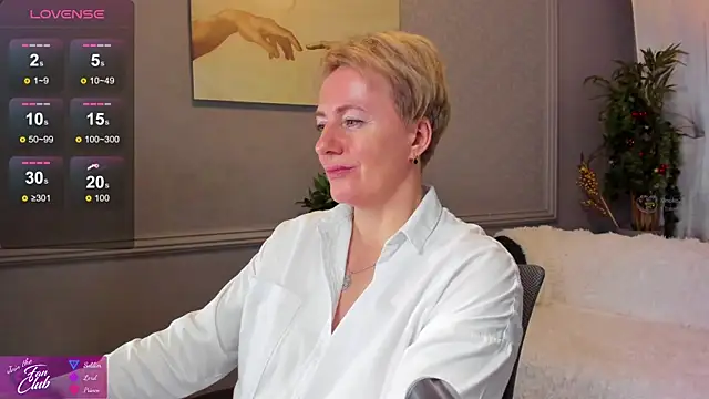 Snapshot of Nika_Smit chatting on 11, 1, 2025 Nika Smit online show from 11, 1, 2025