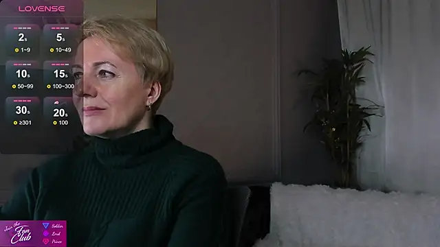 Snapshot of Nika_Smit chatting on 24, 1, 2025 Nika Smit online show from 24, 1, 2025