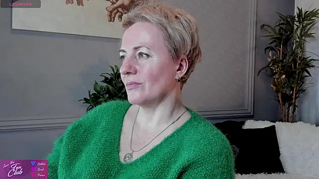 Snapshot of Nika_Smit chatting on 7, 2, 2025 Nika Smit online show from 7, 2, 2025