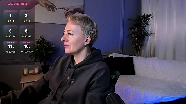 Snapshot of Nika_Smit chatting on 28, 2, 2025 Nika Smit online show from 28, 2, 2025