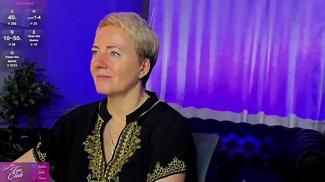 Snapshot of Nika_Smit chatting on 19, 9, 2025 Nika Smit online show from 19, 9, 2025