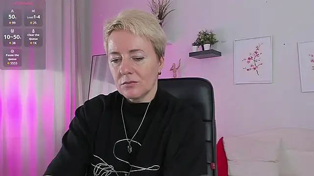 Snapshot of Nika_Smit chatting on 10, 10, 2025 Nika Smit online show from 10, 10, 2025