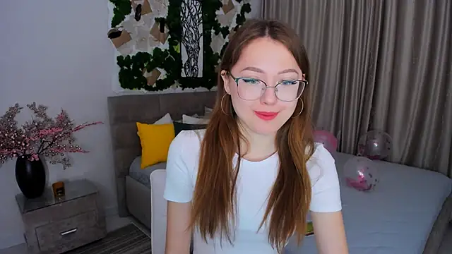 SereneFlame online show from 13, 2, 2025