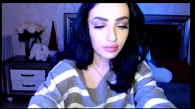 NancyLovee  online show from 11, 1, 2025