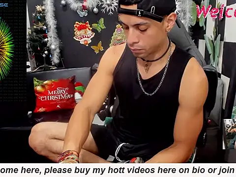 Snapshot of MikeRose94 chatting on 14, 1, 2026 MikeRose94 online show from 14, 1, 2026