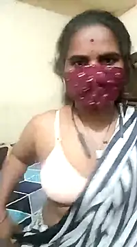 Snapshot of anitha906 chatting on 5, 1, 2025 anitha906 online show from 5, 1, 2025