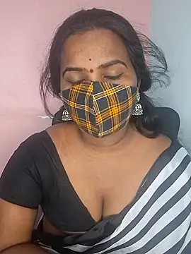 Snapshot of anitha906 chatting on 8, 11, 2025 anitha906 online show from 8, 11, 2025