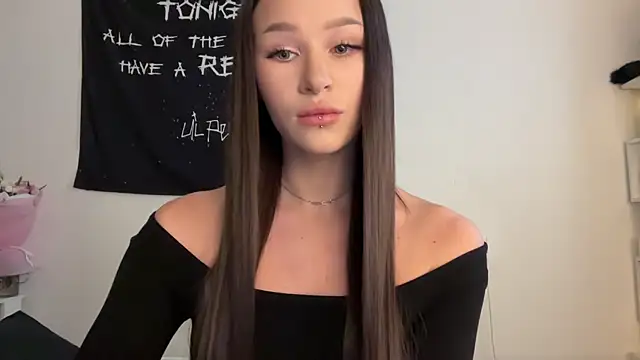 ur molly online show from 7, 3, 2026