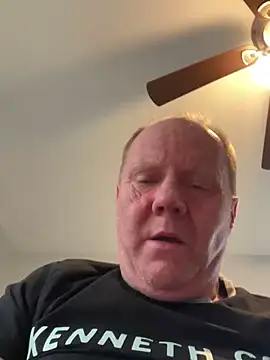 Snapshot of masterjerseyjoe chatting on 3, 1, 2025 masterjerseyjoe online show from 3, 1, 2025