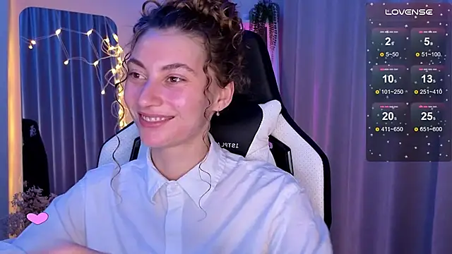 lady curls online show from 6, 3, 2025