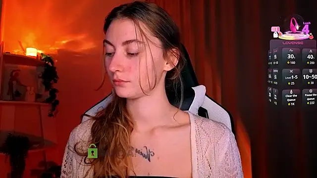 lady curls online show from 24, 4, 2026