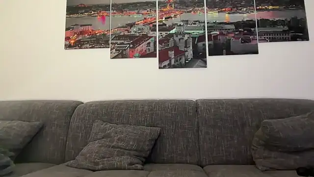 EmilyWi  online show from 18, 2, 2025