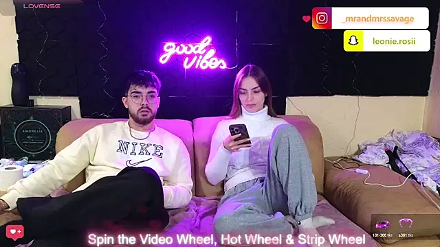 Snapshot of MrAndMrsSavage chatting on 29, 12, 2024 MrAndMrsSavage online show from 29, 12, 2024