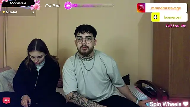 Snapshot of MrAndMrsSavage chatting on 7, 2, 2025 MrAndMrsSavage online show from 7, 2, 2025