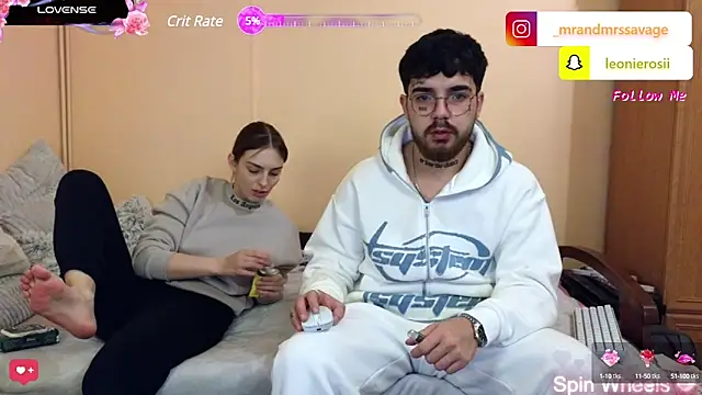 Snapshot of MrAndMrsSavage chatting on 11, 2, 2025 MrAndMrsSavage online show from 11, 2, 2025