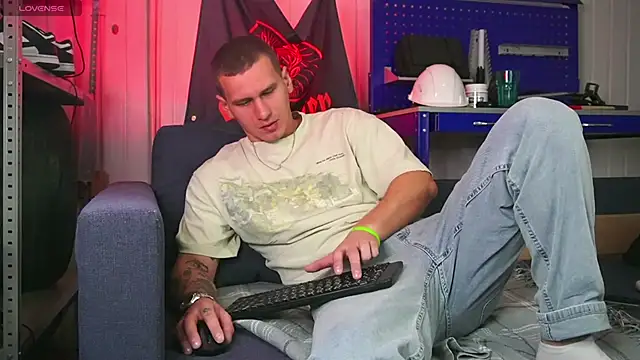 Snapshot of vance_rulez chatting on 1, 10, 2025 vance rulez online show from 1, 10, 2025