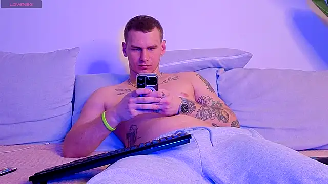 Snapshot of vance_rulez chatting on 3, 10, 2025 vance rulez online show from 3, 10, 2025