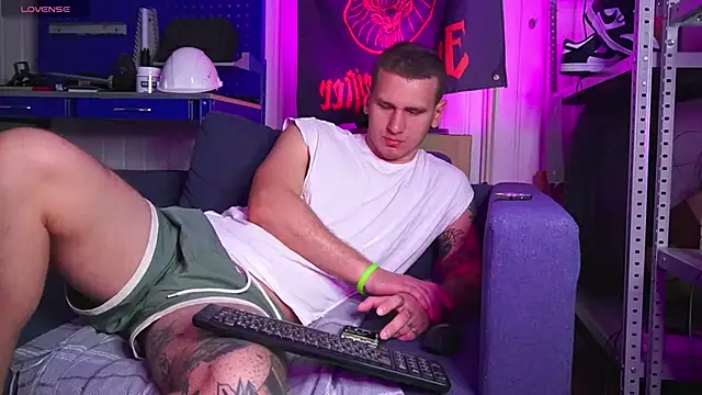 Snapshot of vance_rulez chatting on 4, 10, 2025 vance rulez online show from 4, 10, 2025