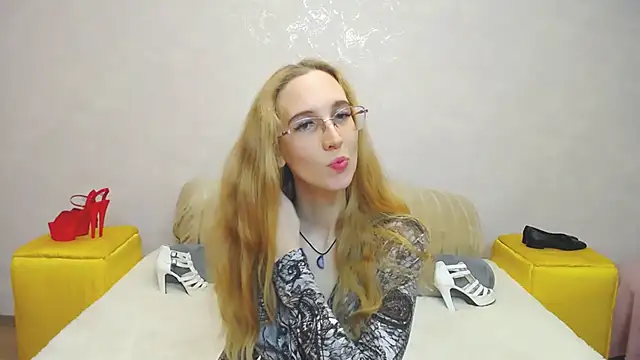 KlaryBrait online show from 7, 12, 2024