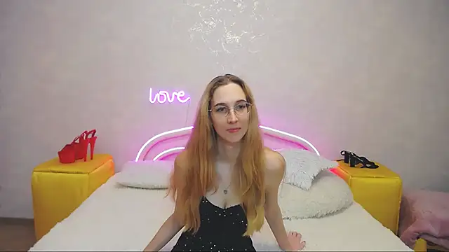 KlaryBrait online show from 24, 2, 2025