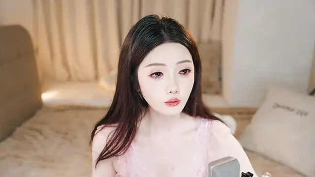 Eimile online show from 3, 3, 2025