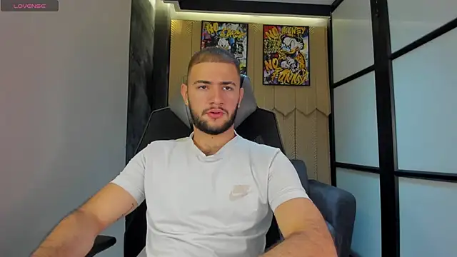 MaximusDick1  online show from 17, 2, 2026