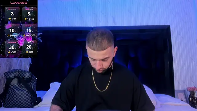 MaximusDick1  online show from 26, 4, 2026