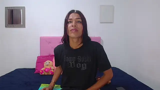 issa kitty online show from 7, 3, 2025