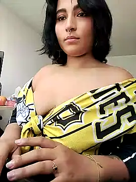 Snapshot of Pauilina chatting on 8, 1, 2025 Pauilina online show from 8, 1, 2025