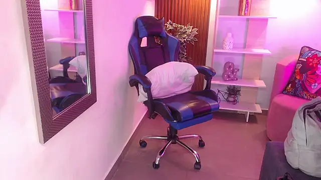 Dalila Sky online show from 26, 9, 2025