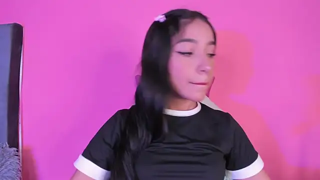 Mereo leona online show from 10, 12, 2024