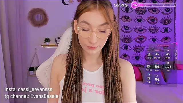 Snapshot of Cassie_Ice chatting on 5, 3, 2025 Cassie Ice online show from 5, 3, 2025
