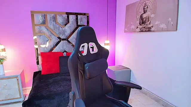 BRITHANY SPARK online show from 5, 10, 2025