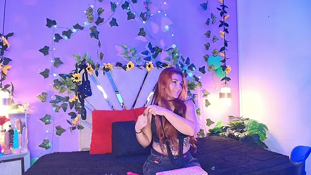 BRITHANY SPARK online show from 25, 4, 2026