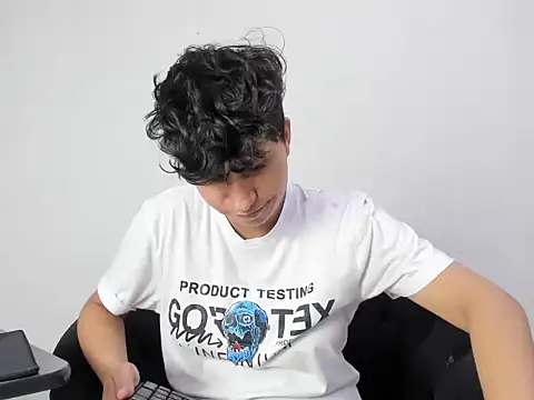 Im Milan Rs online show from 5, 10, 2025