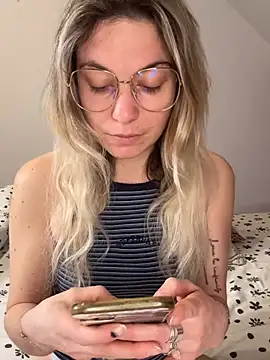 carlaaa online show from 11, 3, 2026