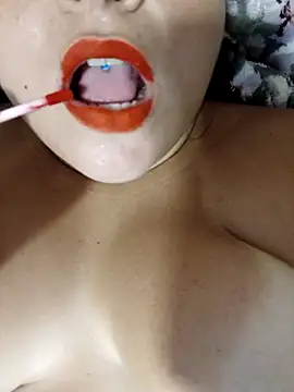 Snapshot of carola_hotwife chatting on 9, 3, 2025 carola hotwife online show from 9, 3, 2025